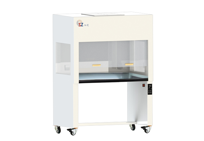Laminar Flow Cabinet vs Biosafety Cabinet